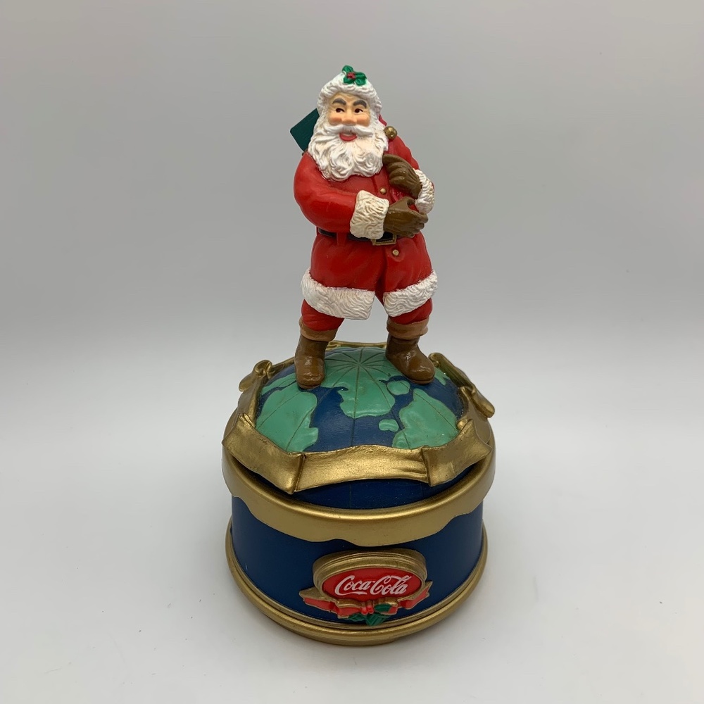 Vintage Coca-Cola Santa Claus Delivering Presents Christmas Spinning Music Box